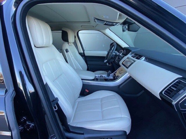 Usado Land Rover Range Rover Sport HSE 249 CV (183 kW) 2022 Negro santorini black SUV