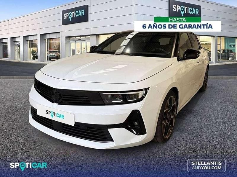Usado Opel Astra 182 CV (133 kW) 2023 Blanco Berlina