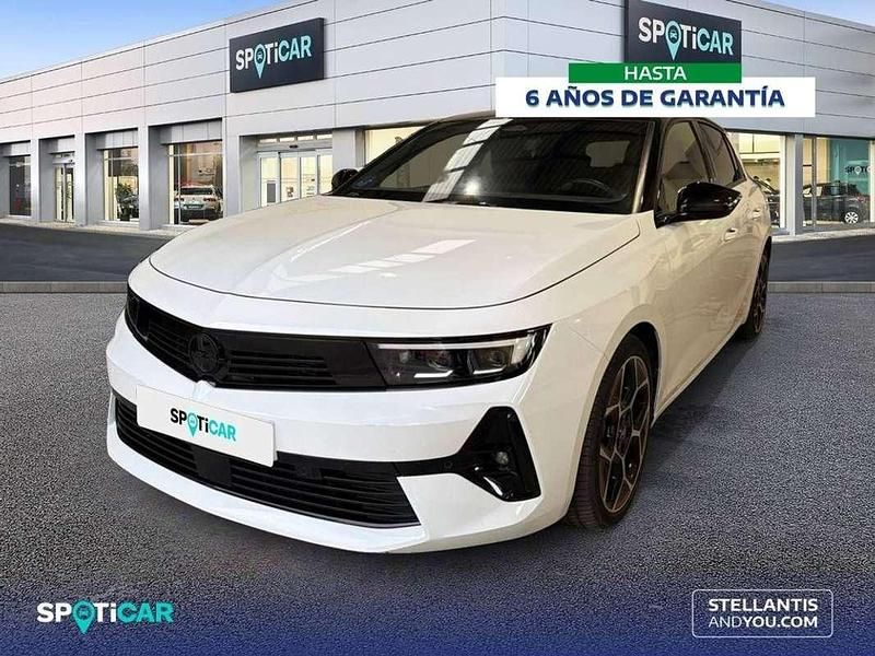 Usado Opel Astra 182 CV (133 kW) 2023 Blanco Berlina