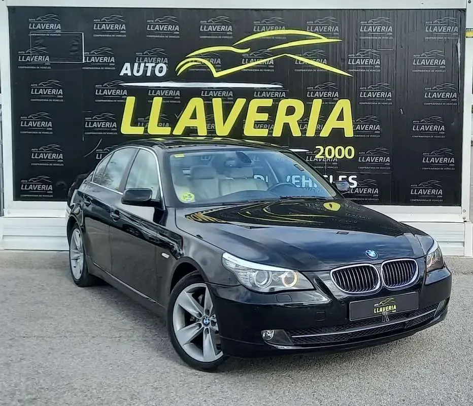 Usado BMW 330 231 CV (169 kW) 2007 Negro Familiar