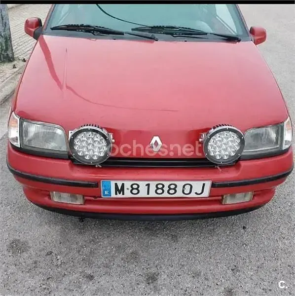 Usado Renault Clio R.S. 95 CV (69 kW) 1993 Rojo Utilitario