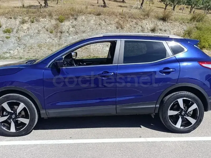 Usado Nissan Qashqai N-Connecta 110 CV (80 kW) 2015 Azul SUV