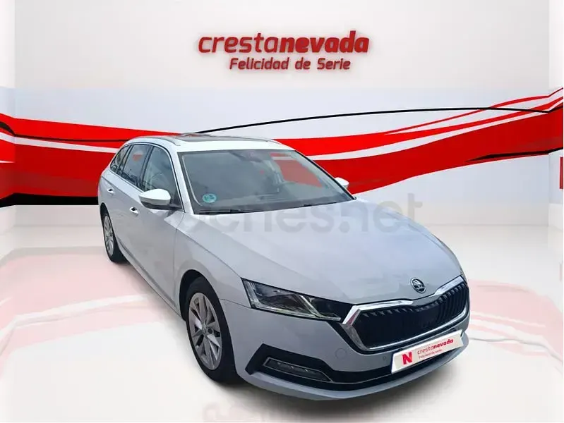 Usado Skoda Octavia Sport 150 CV (110 kW) 2022 Blanco Familiar