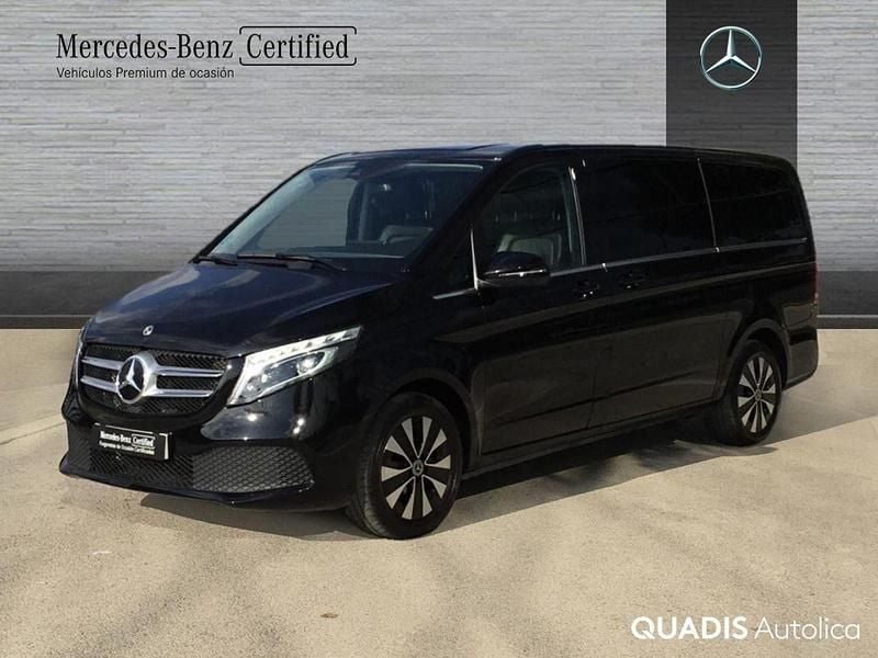 Negro Usado 2022 Mercedes V220 Avantgarde Monovolumen | 54.975 € (Un poco caro) - Imagen 1/4