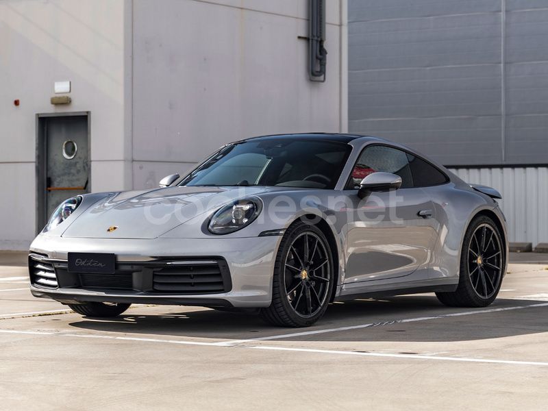Gris / plata Usado 2024 Porsche 911 Carrera Coupe | 154.900 € (Caro) - Imagen 1/4