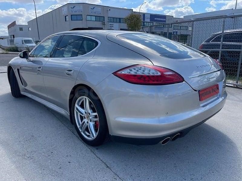 Usado Porsche Panamera 4S 400 CV (294 kW) 2009 Gris / plata Berlina
