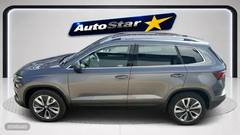 Usado Skoda Karoq 150 CV (110 kW) 2024 Gris SUV