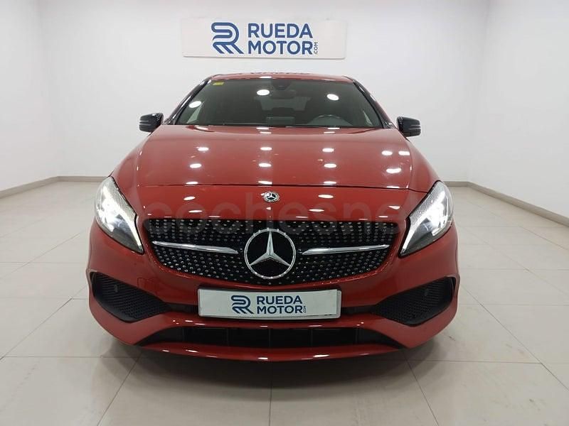 Usado Mercedes A200 150 CV (110 kW) 2018 Rojo Berlina