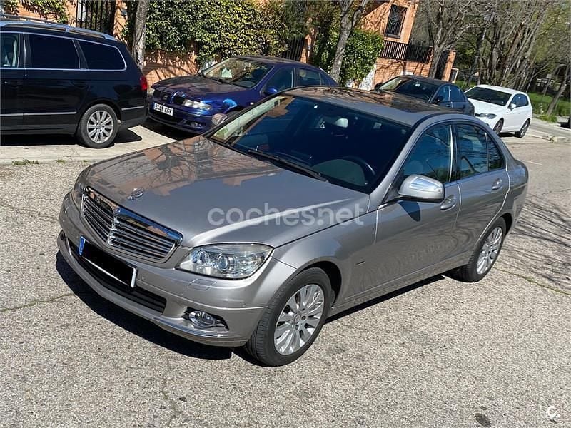 Usado Mercedes C230 Elegance 204 CV (150 kW) 2007 Gris / plata Berlina