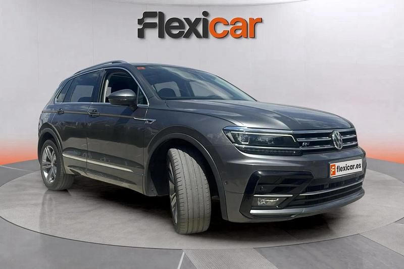 Gris Usado 2019 VW Tiguan Sportline SUV | 23.990 € (Precio justo) - Imagen 1/4