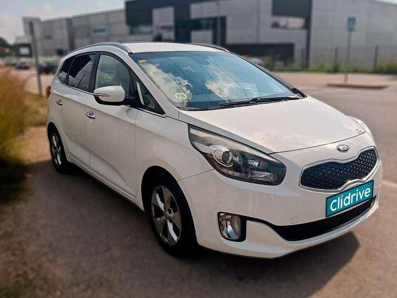 Usado Kia Carens 116 CV (85 kW) 2015 Blanco Monovolumen