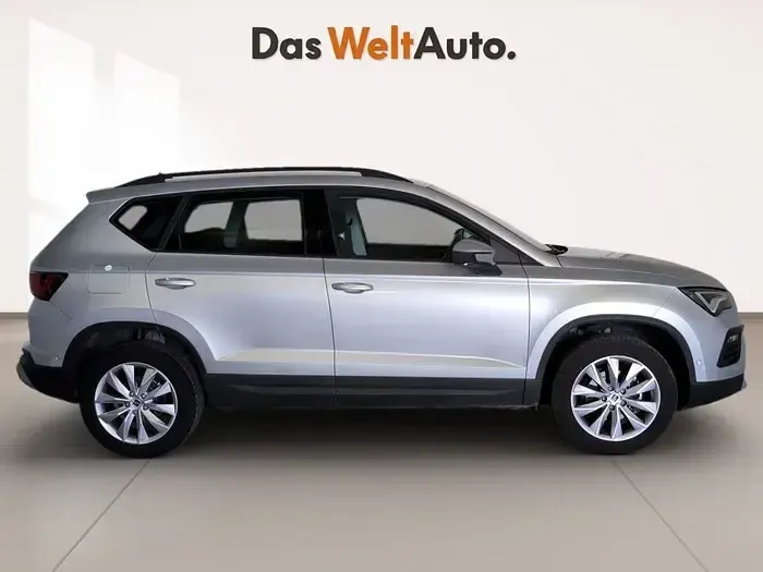 Usado Seat Ateca Style 150 CV (110 kW) 2025 Gris plata SUV