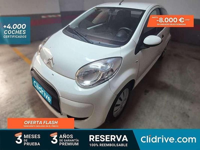Usado Citroën C1 Attraction 68 CV (50 kW) 2011 Blanco Utilitario