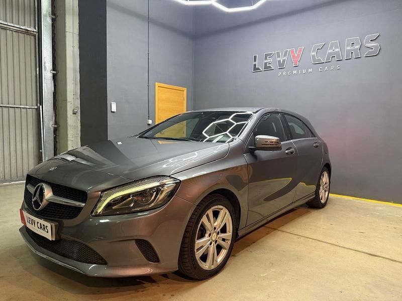 Gris Usado 2016 Mercedes A200 Urban Berlina | 16.900 € (Precio justo) - Imagen 1/4