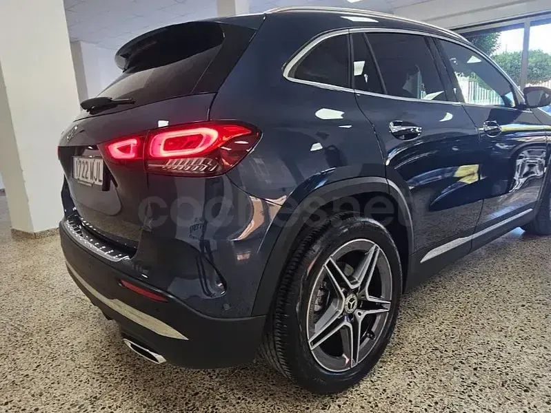 Usado Mercedes GLA200 163 CV (119 kW) 2023 Azul SUV