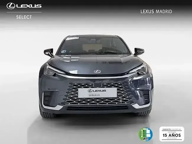 Usado Lexus LBX 136 CV (100 kW) 2025 Gris SUV