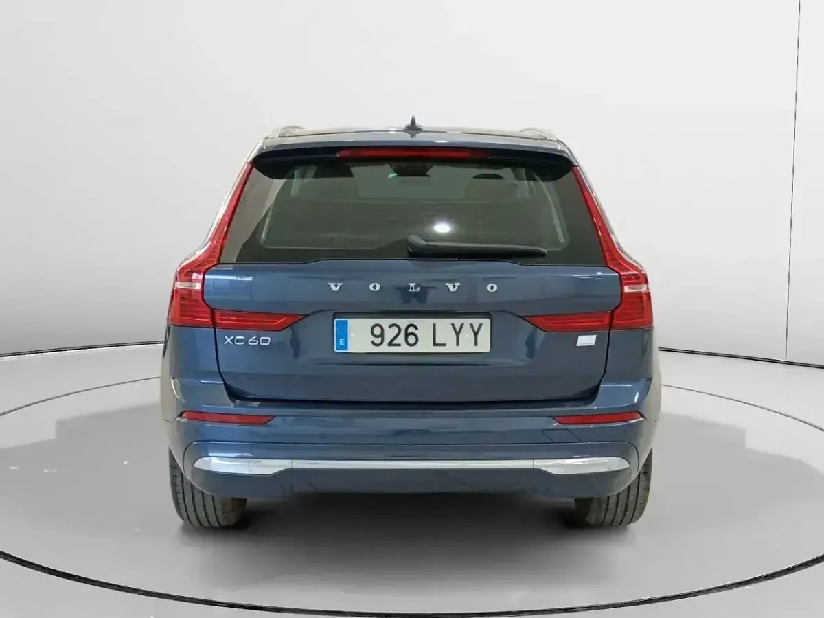 Usado Volvo XC40 Core 253 HP (186 kW) 2022 Azul SUV