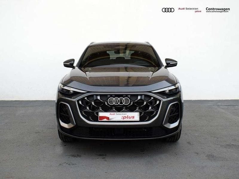 Begagnad Audi Q5 204 HK (150 kW) 2025 Grå SUV