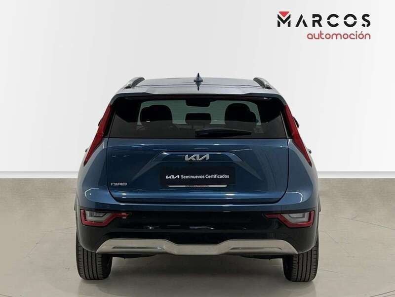 Usado Kia e-Niro 150 kW (204 CV) 2022 Mineral blue met. SUV