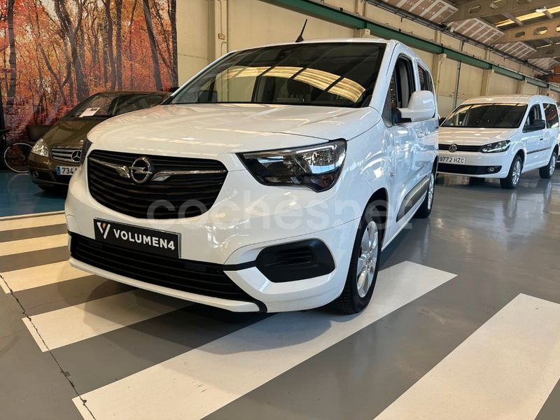 Blanco Usado 2019 Opel Combo Life Selective Monovolumen | 15.900 € (Un poco caro) - Imagen 1/4