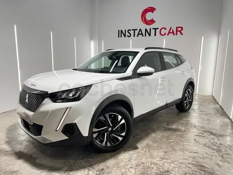 Usado Peugeot 2008 Allure 110 CV (80 kW) 2022 Blanco SUV