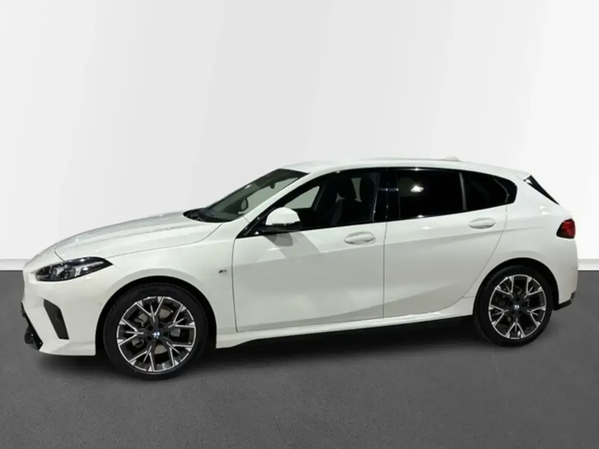 Usado BMW 120 Comfort Edition 178 CV (130 kW) 2024 Blanco Utilitario