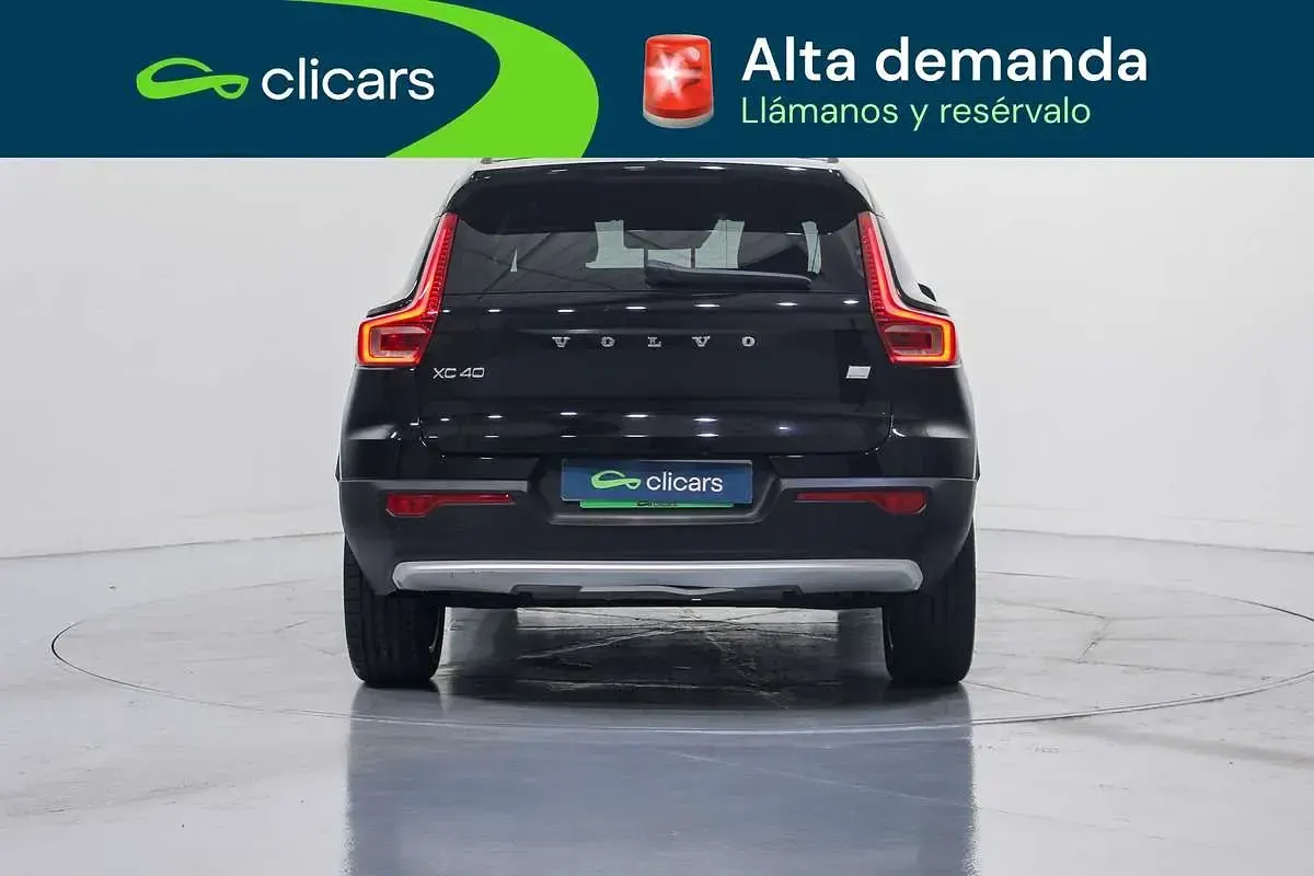 Usado Volvo XC40 Core 129 CV (94 kW) 2022 Negro SUV