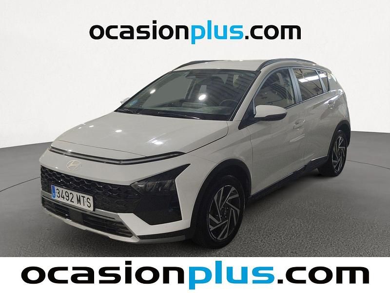 Usado Hyundai Bayon 100 CV (73 kW) 2024 Blanco SUV