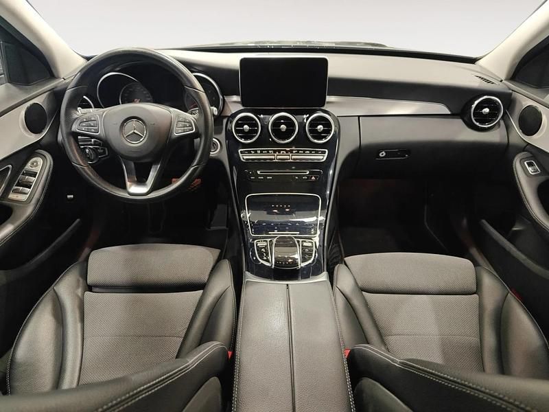 Usado Mercedes C220 170 CV (125 kW) 2018 Gris/plata Familiar