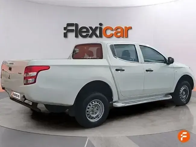 Usado Mitsubishi L200 154 CV (113 kW) 2019 Blanco Pickup/Camioneta