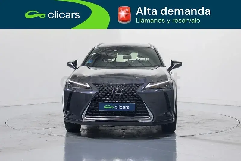 Usado Lexus UX Business Edition 184 CV (135 kW) 2023 Gris / plata SUV