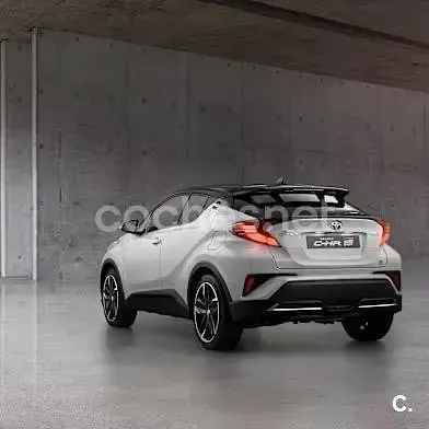 Begagnad Toyota C-HR Sport 184 HK (135 kW) 2022 Grå SUV