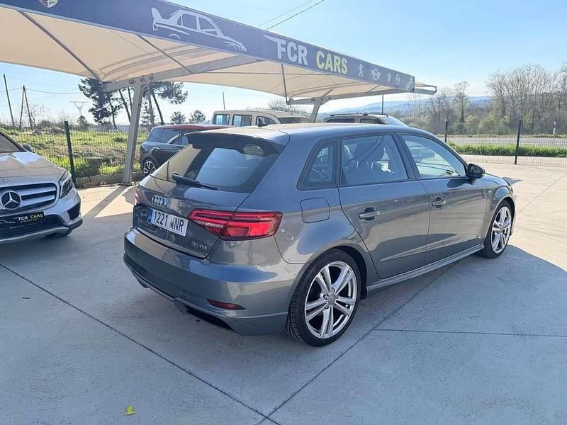 Usado Audi A3 Sportback S-Line 150 CV (110 kW) 2019 Gris Utilitario