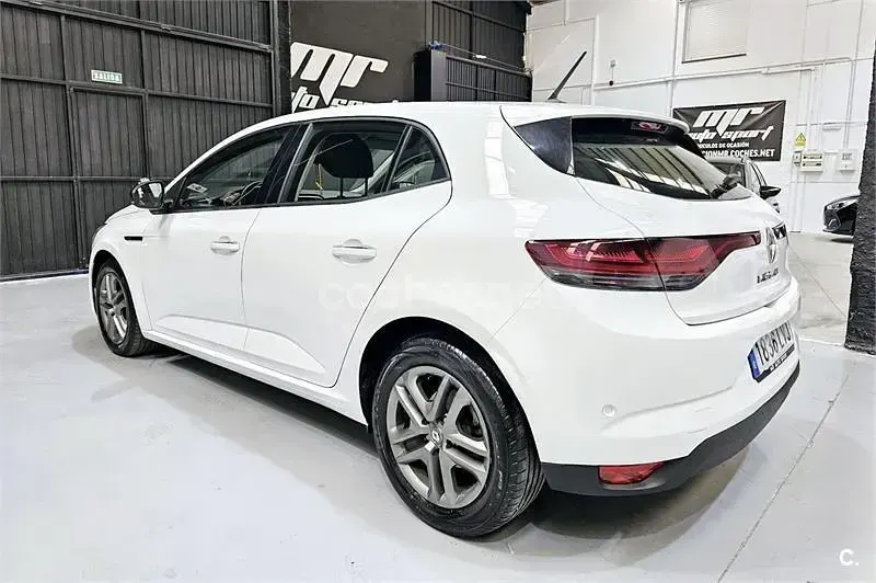 Usado Renault Mégane II R.S. 115 CV (84 kW) 2021 Blanco Berlina