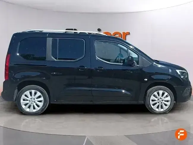 Usado Opel Combo Life 131 CV (96 kW) 2020 Negro Berlina
