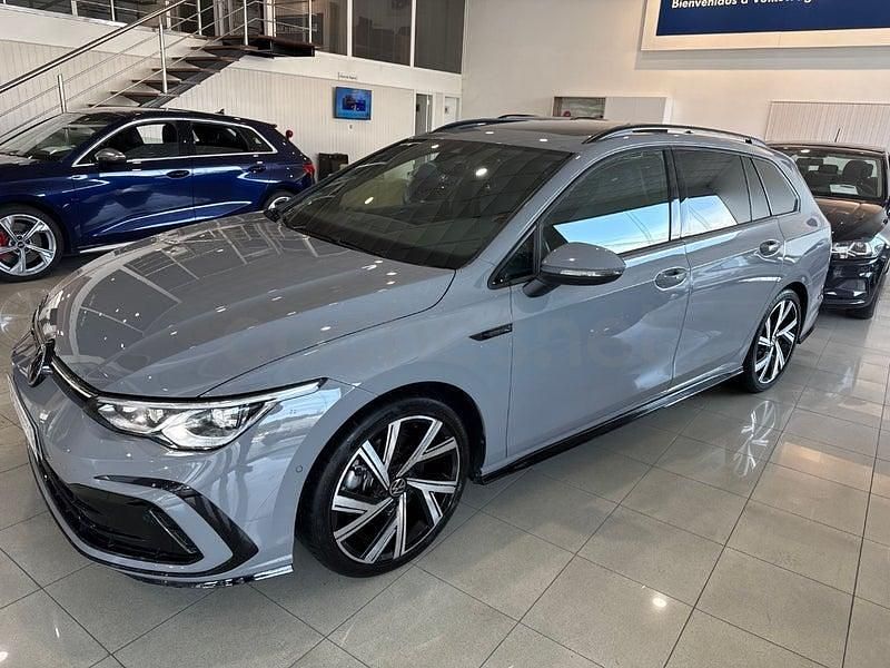 Usado VW Golf VIII R-line 150 CV (110 kW) 2022 Gris / plata Familiar