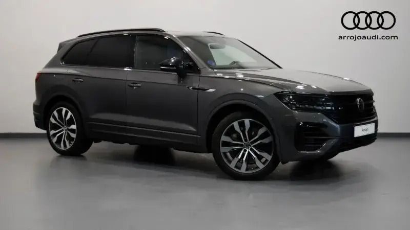 Usado VW Touareg R 460 CV (338 kW) 2021 Gris/plata SUV