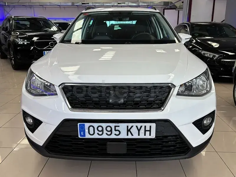 Usado Seat Arona Ecomotive 95 CV (69 kW) 2019 Blanco SUV