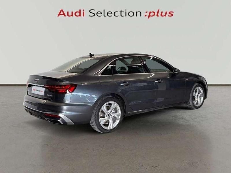 Usado Audi A4 S-Line 136 CV (100 kW) 2023 Gris Berlina
