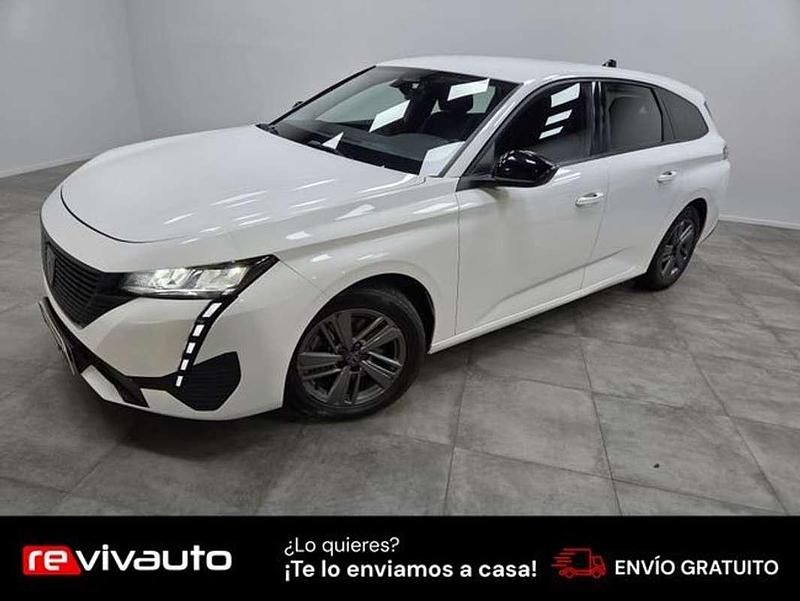 Usado Peugeot 308 SW Active 131 CV (96 kW) 2022 Blanco Familiar