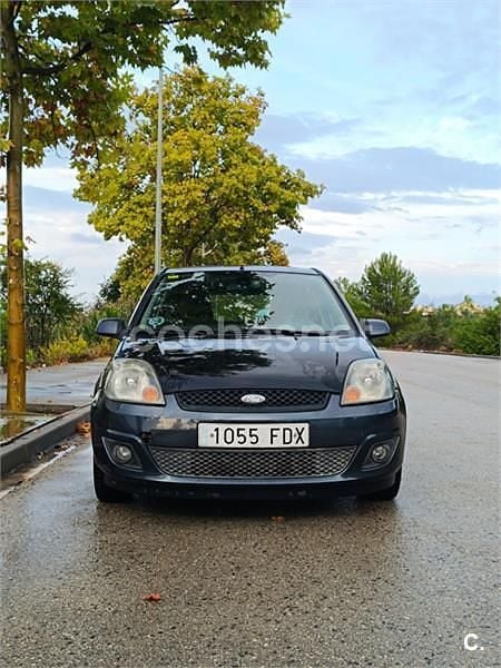 Negro Usado 2006 Ford Fiesta Ghia Utilitario | 1500 € (Super precio) - Imagen 1/4