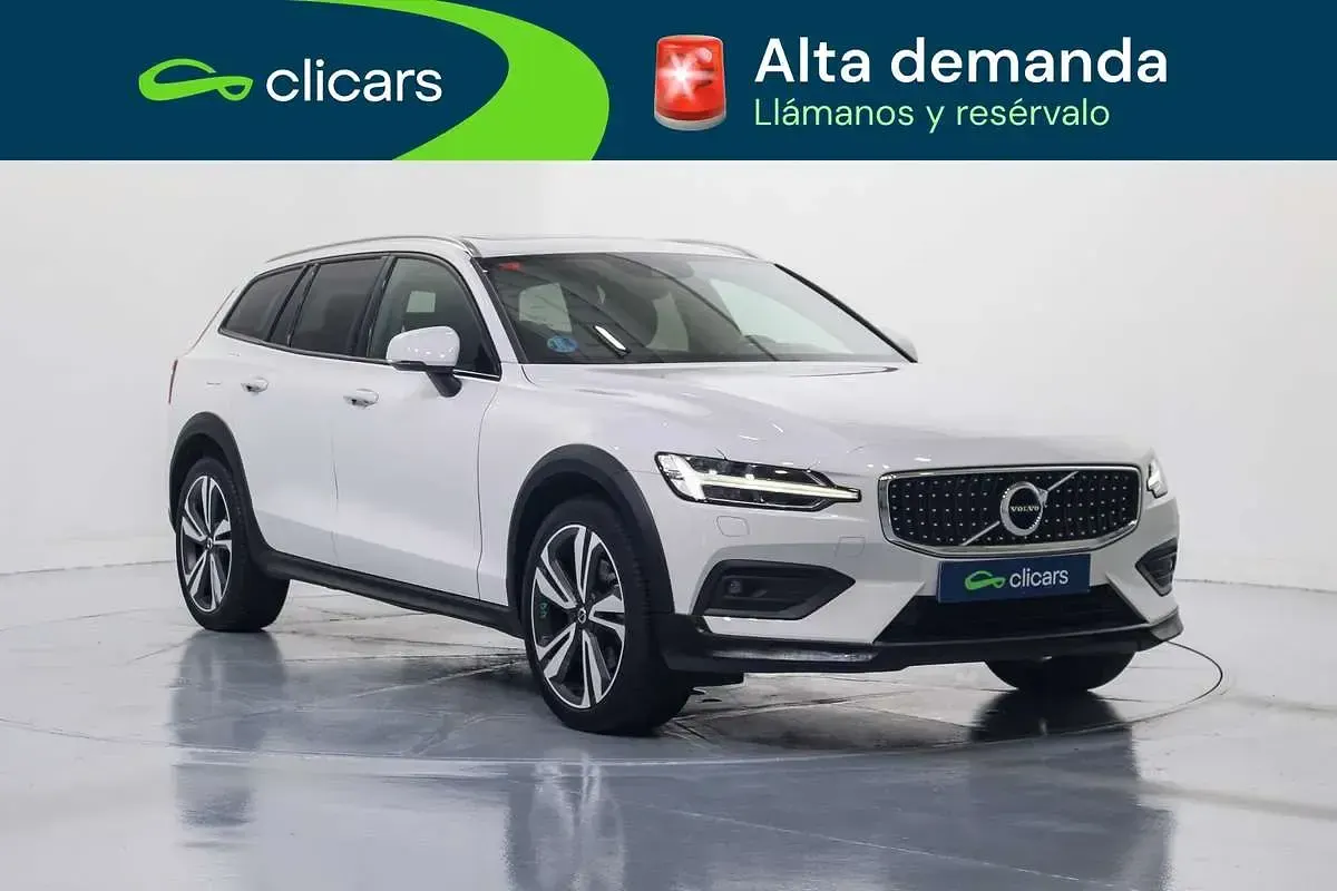 Usado Volvo V60 CC Pro 197 CV (144 kW) 2021 Blanco Familiar