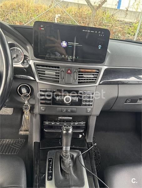 Usado Mercedes E250 Avantgarde 204 CV (150 kW) 2011 Gris / plata Familiar