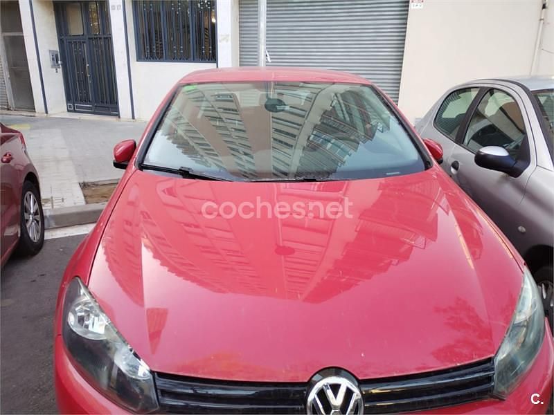 Usado VW Golf VI Sport 105 CV (77 kW) 2010 Rojo Utilitario