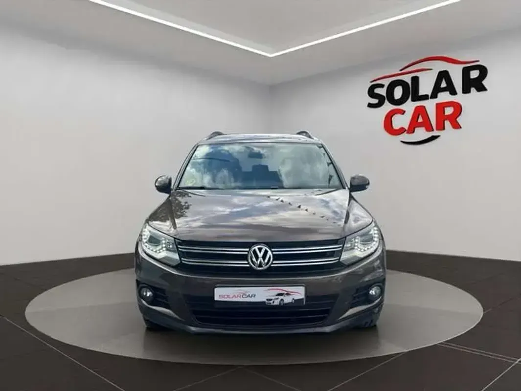 Usado VW Tiguan Advance 140 CV (102 kW) 2012 Marrón SUV