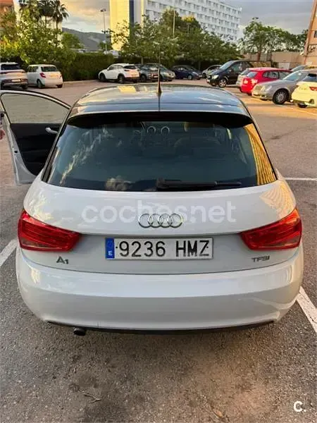 Usado Audi A1 Sportback Attraction 86 CV (63 kW) 2012 Blanco Utilitario