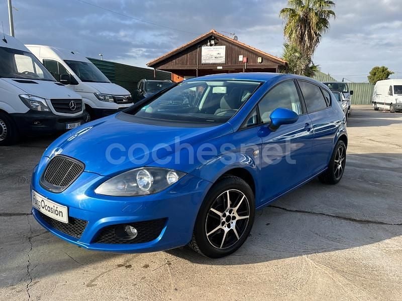Azul Usado 2012 Seat Leon Reference Berlina | 5999 € (Buen precio) - Imagen 1/4
