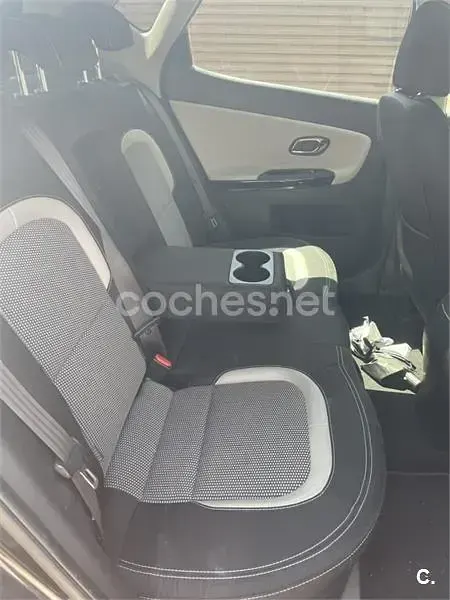 Usado Kia Ceed 100 CV (73 kW) 2017 Negro Utilitario