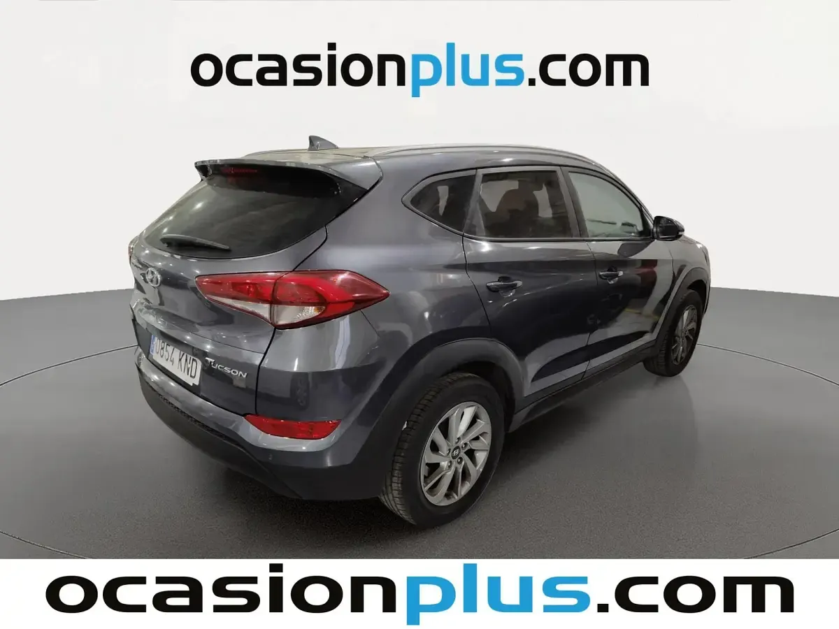Usado Hyundai Tucson 115 CV (84 kW) 2018 Gris SUV
