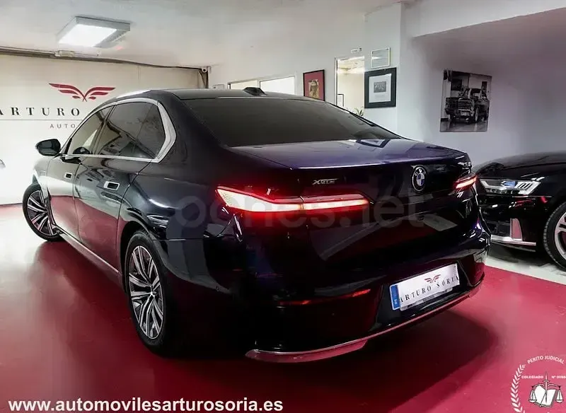 Usado BMW 750e Comfort Edition 491 CV (361 kW) 2025 Azul Berlina